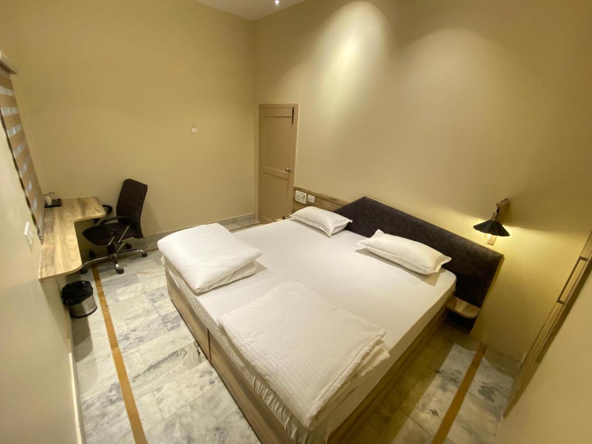 Backpackers Den Hostel Λάκναου Εξωτερικό φωτογραφία